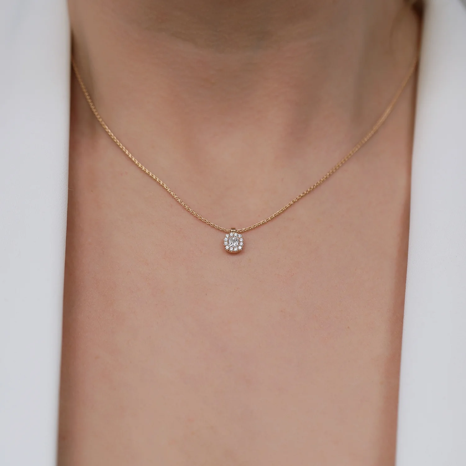 18ct Rose Gold Cushion Cut Diamond Halo Pendant - Image 2