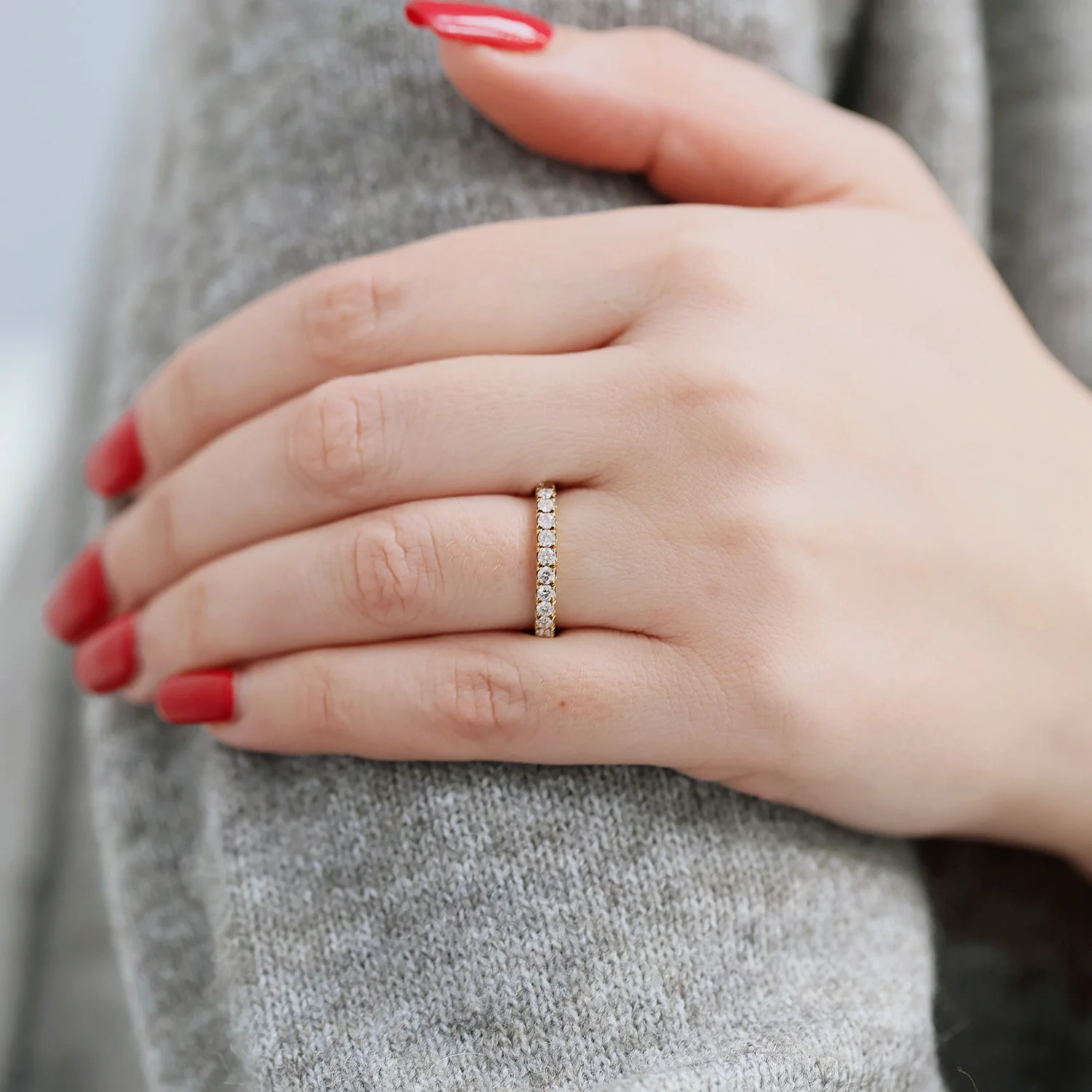 18ct Yellow Gold Round Brilliant Cut Diamond Half Eternity Ring - Image 2