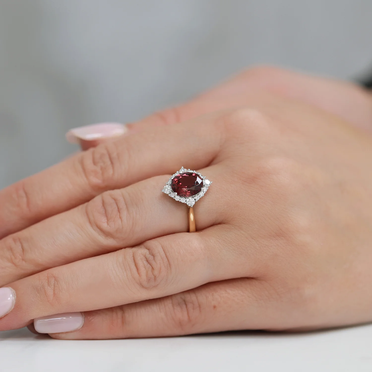 18ct Rose Gold Spinel And Diamond Cluster Ring - Image 3