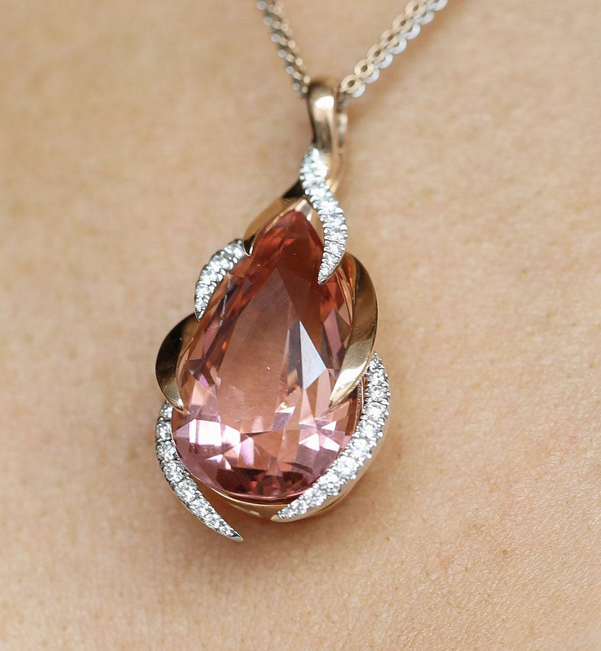 18ct Rose & White Gold Fancy Diamond Set Pink Pear Cut Tourmaline Pendant - Image 5