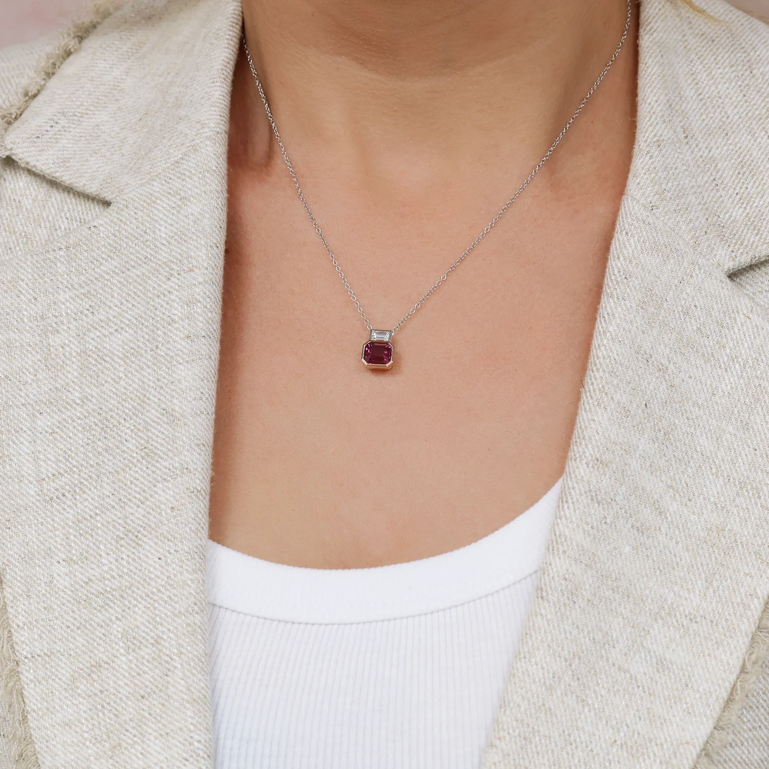 18ct White And Rose Gold Pink Spinel And Baguette Cut Diamond Pendant - Image 5