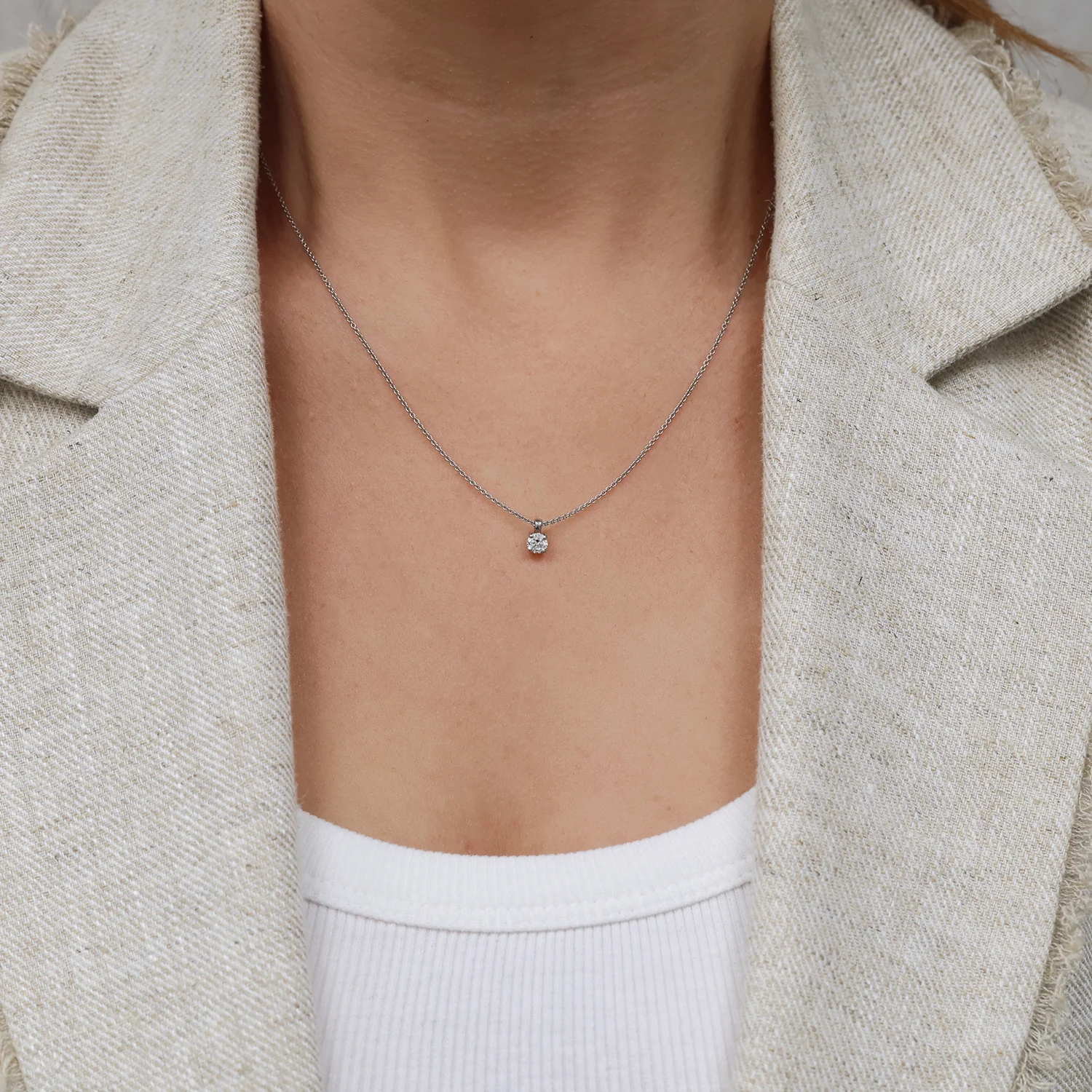 18ct White Gold 0.30 Carat Diamond Single Stone Pendant - Image 2