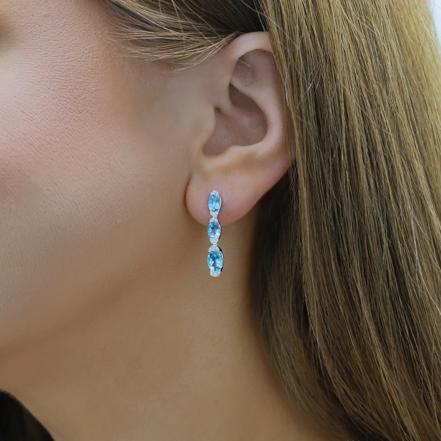 18ct White Gold Aquamarine And Diamond Drop Earrings - Image 2