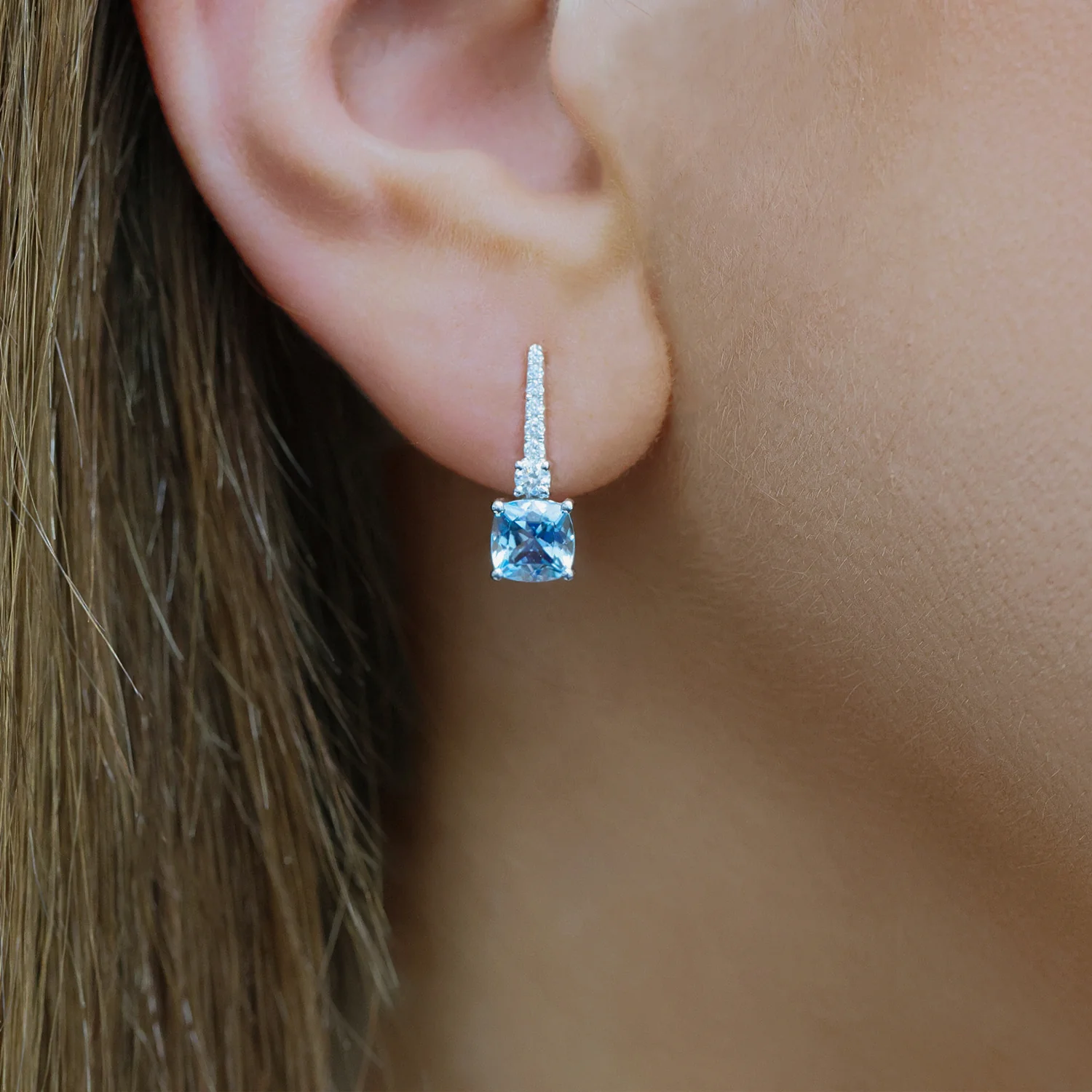 18ct White Gold Aquamarine & Diamond Drop Earrings - Image 3