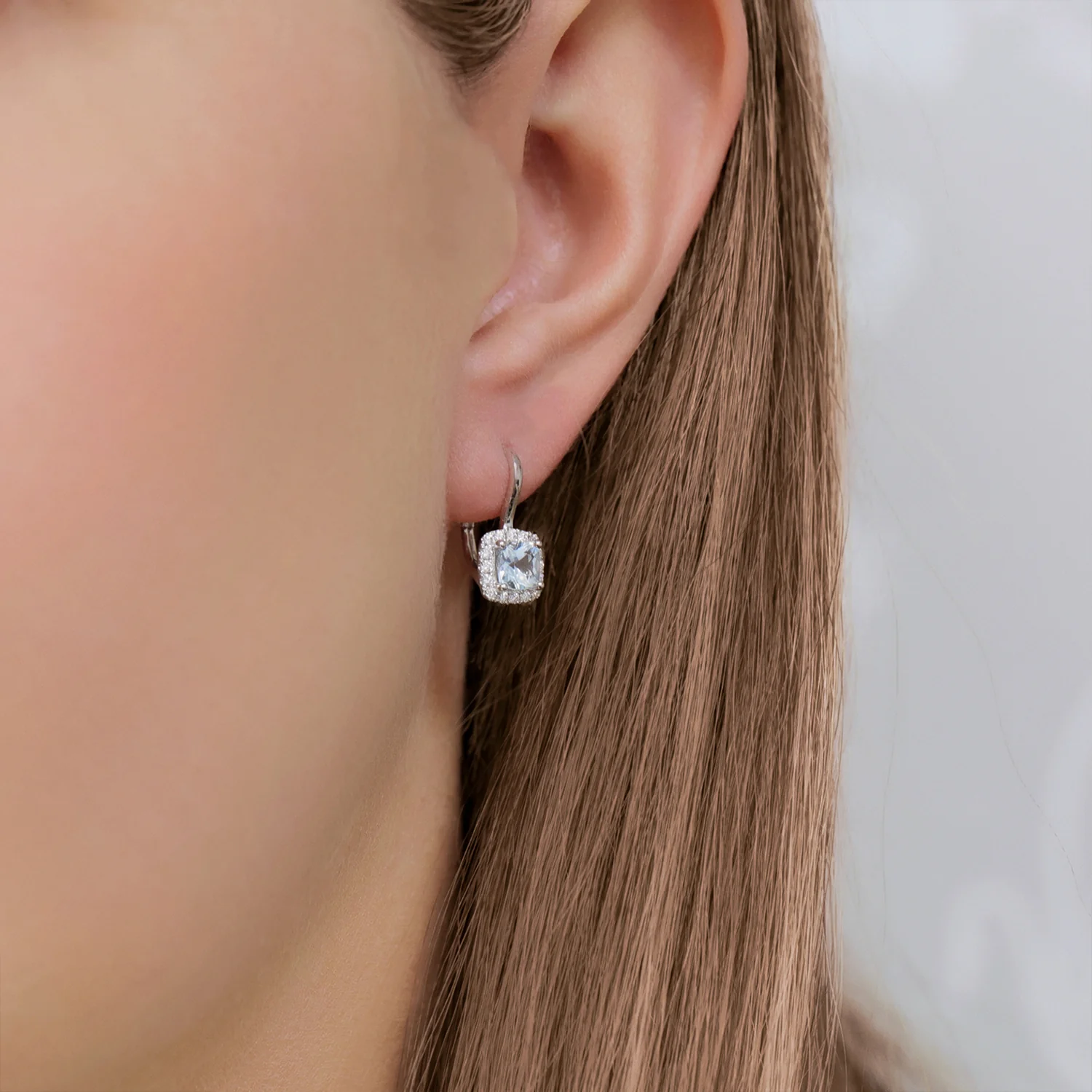 18ct White Gold Aquamarine & Round Brilliant Cut Diamond Halo Earrings - Image 2
