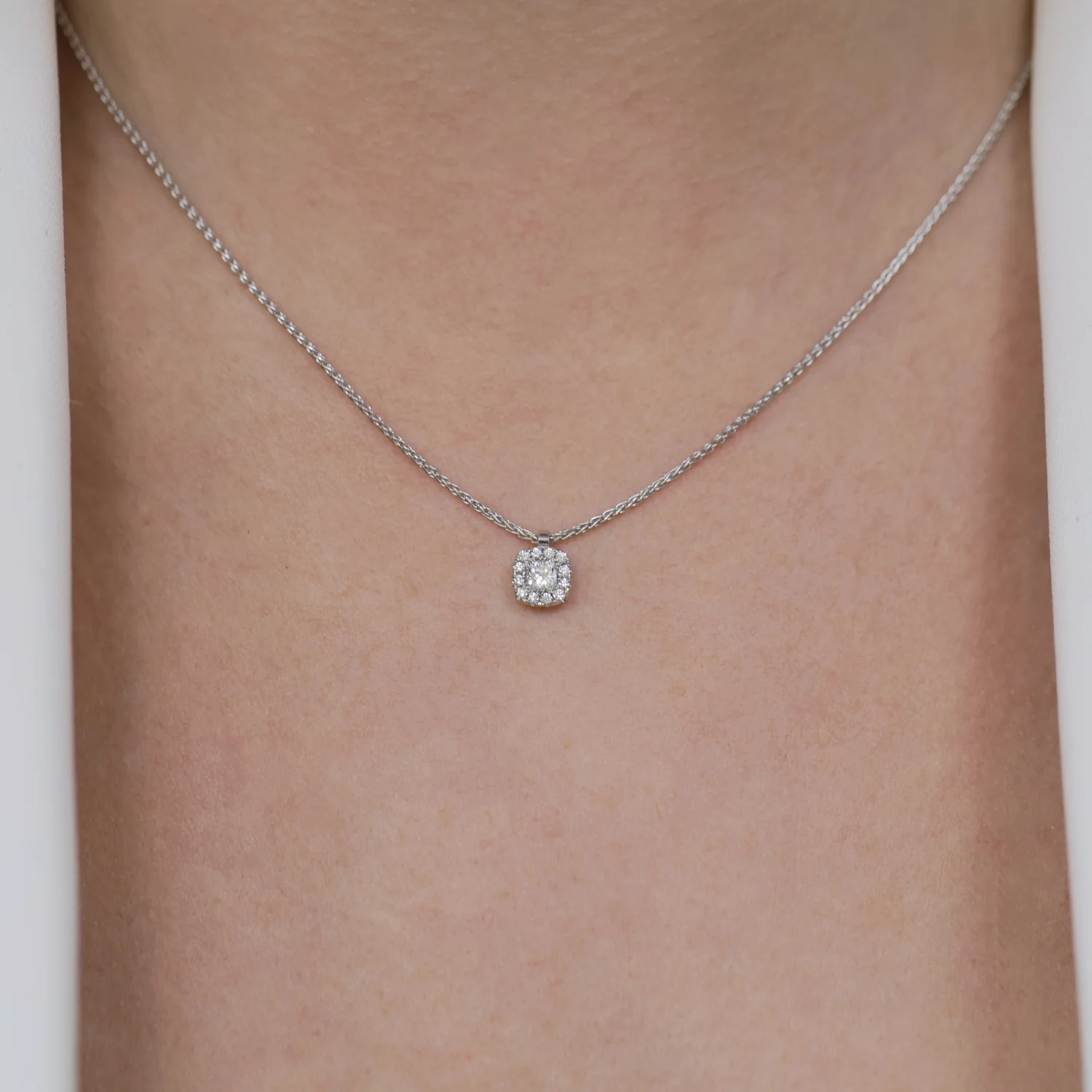 18ct White Gold Cushion Cut Diamond Halo Pendant - Image 2