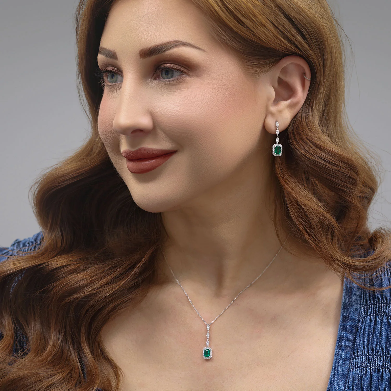 18ct White Gold Emerald And Diamond Halo Drop Earrings - Image 2