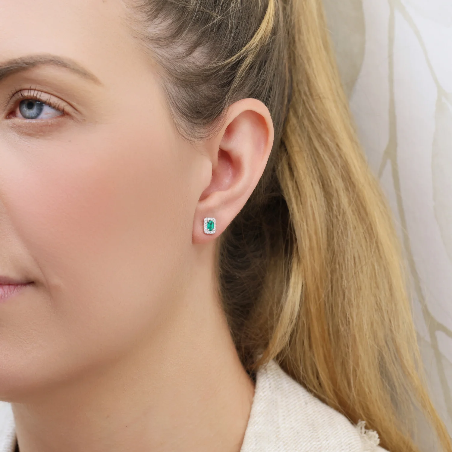 18ct White Gold Emerald And Diamond Halo Stud Earrings - Image 2