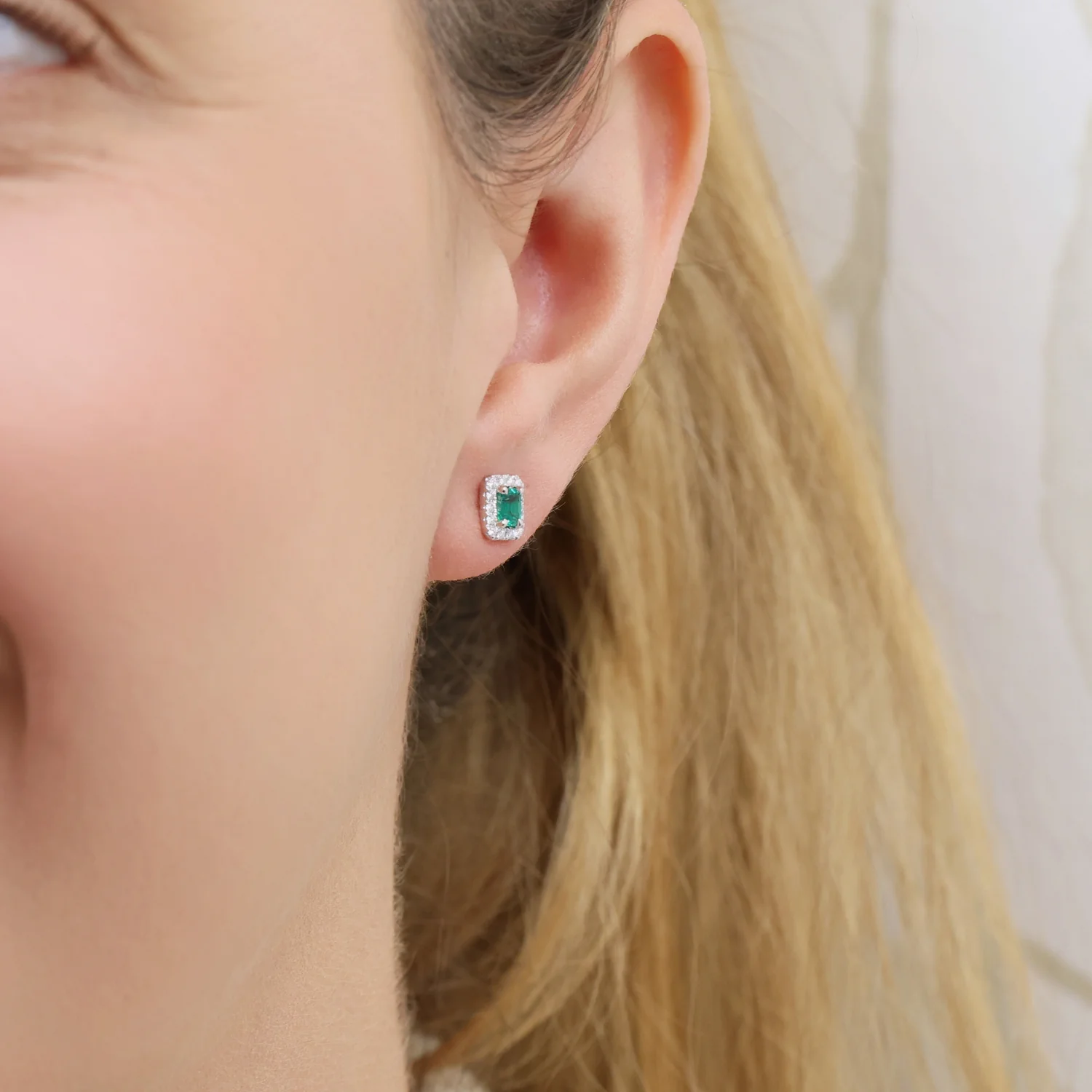 18ct White Gold Emerald And Diamond Halo Stud Earrings - Image 3