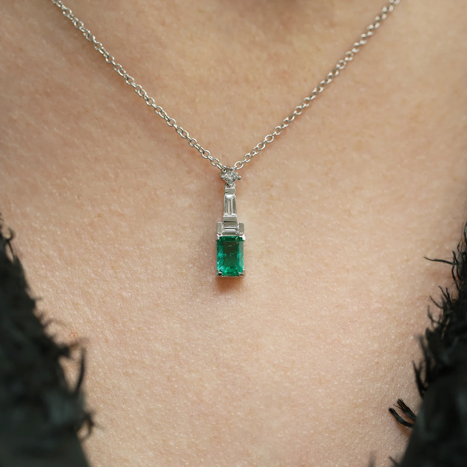 18ct White Gold Emerald, Baguette And Princess Cut Diamond Pendant - Image 2