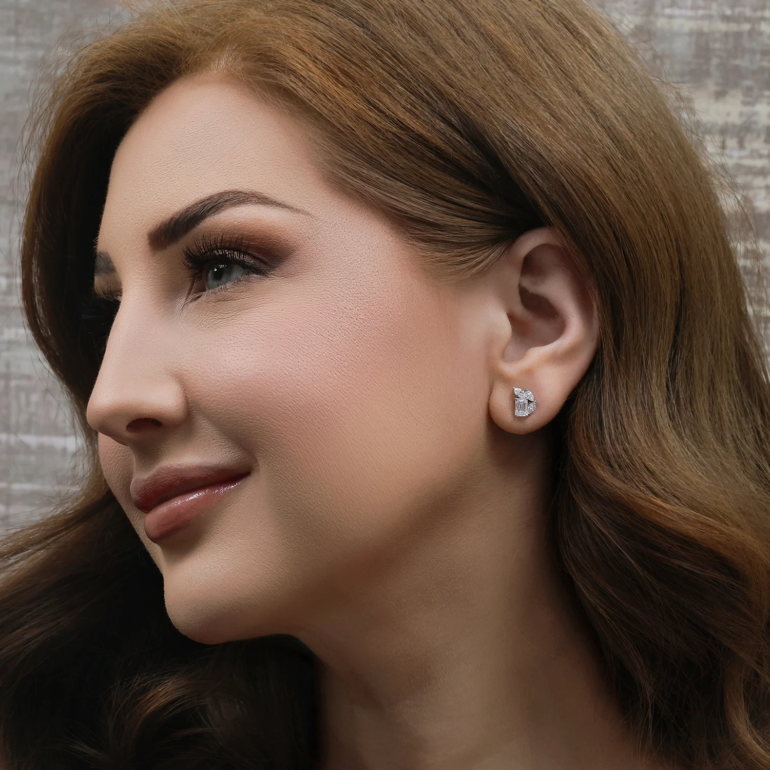 18ct White Gold Emerald Cut And Marquise Diamond Stud Earrings - Image 2