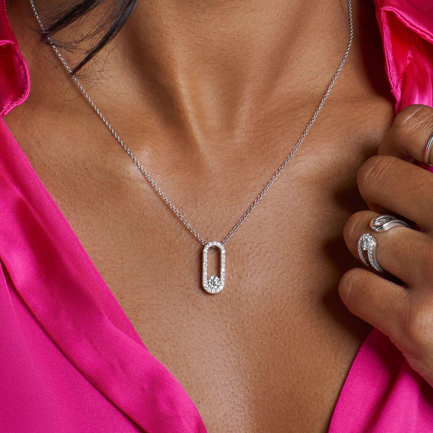 Verve Collection 18ct White Gold GIA Certificated Diamond Loop Full Pendant - Image 3