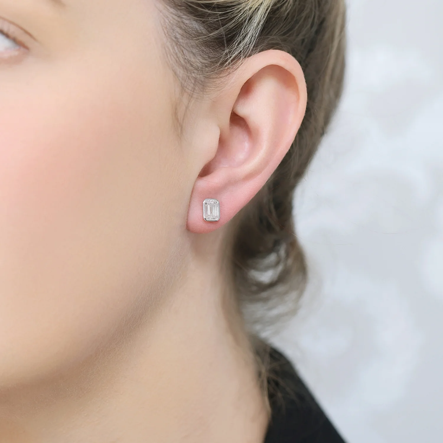 Platinum GIA Certificated Emerald Cut Diamond 2.00ct Rub Over Stud Earrings - Image 2