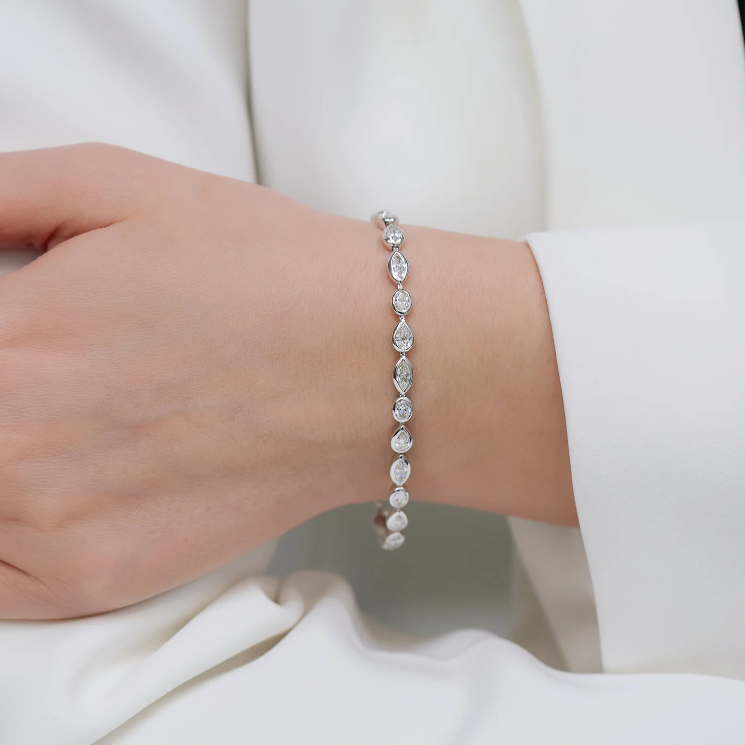 18ct White Gold Mixed Cut Diamond Rub Over Tennis Bracelet - Image 2