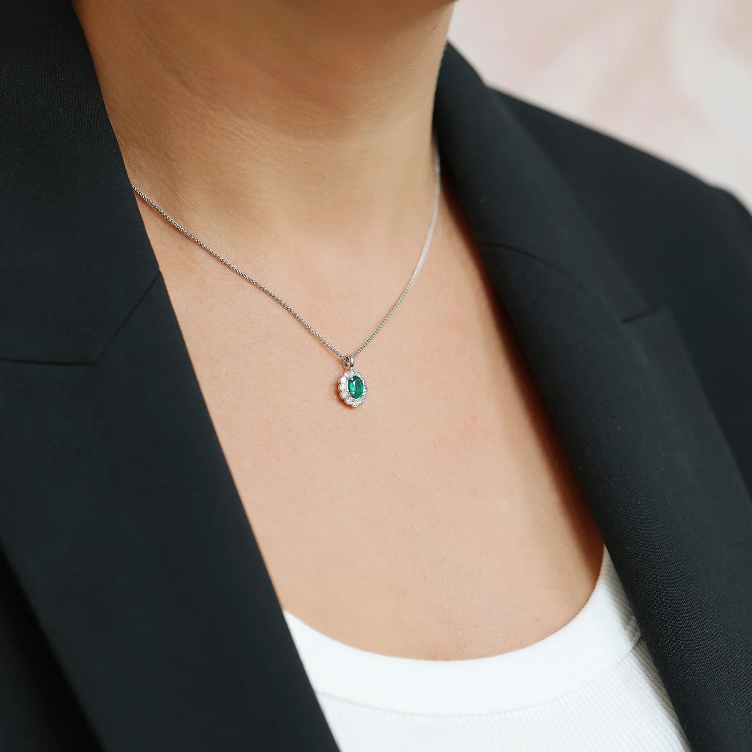 18ct White Gold Oval Emerald And Diamond Cluster Pendant - Image 2