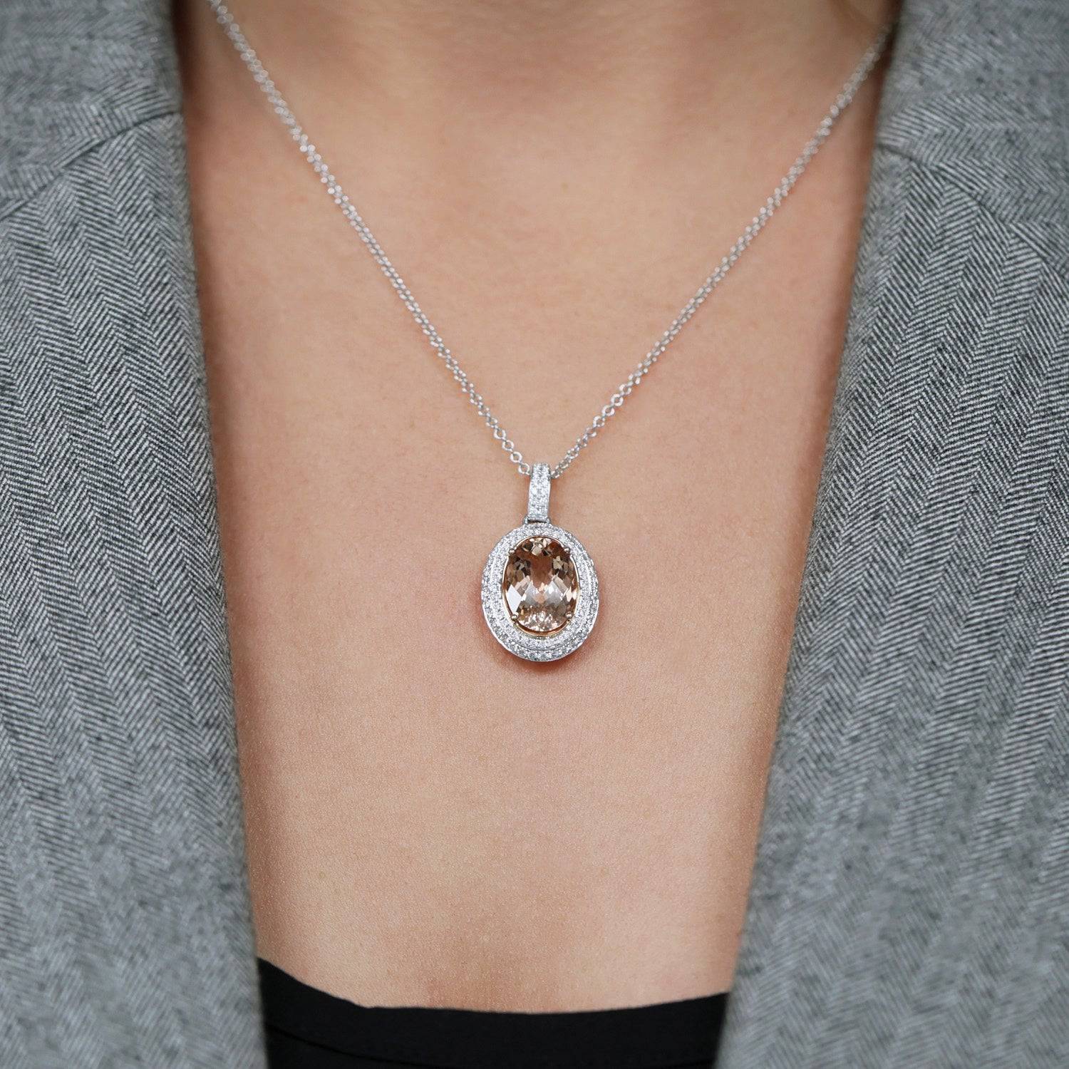 18ct White Gold Oval Morganite & Diamond Double Halo Pendant - Image 3