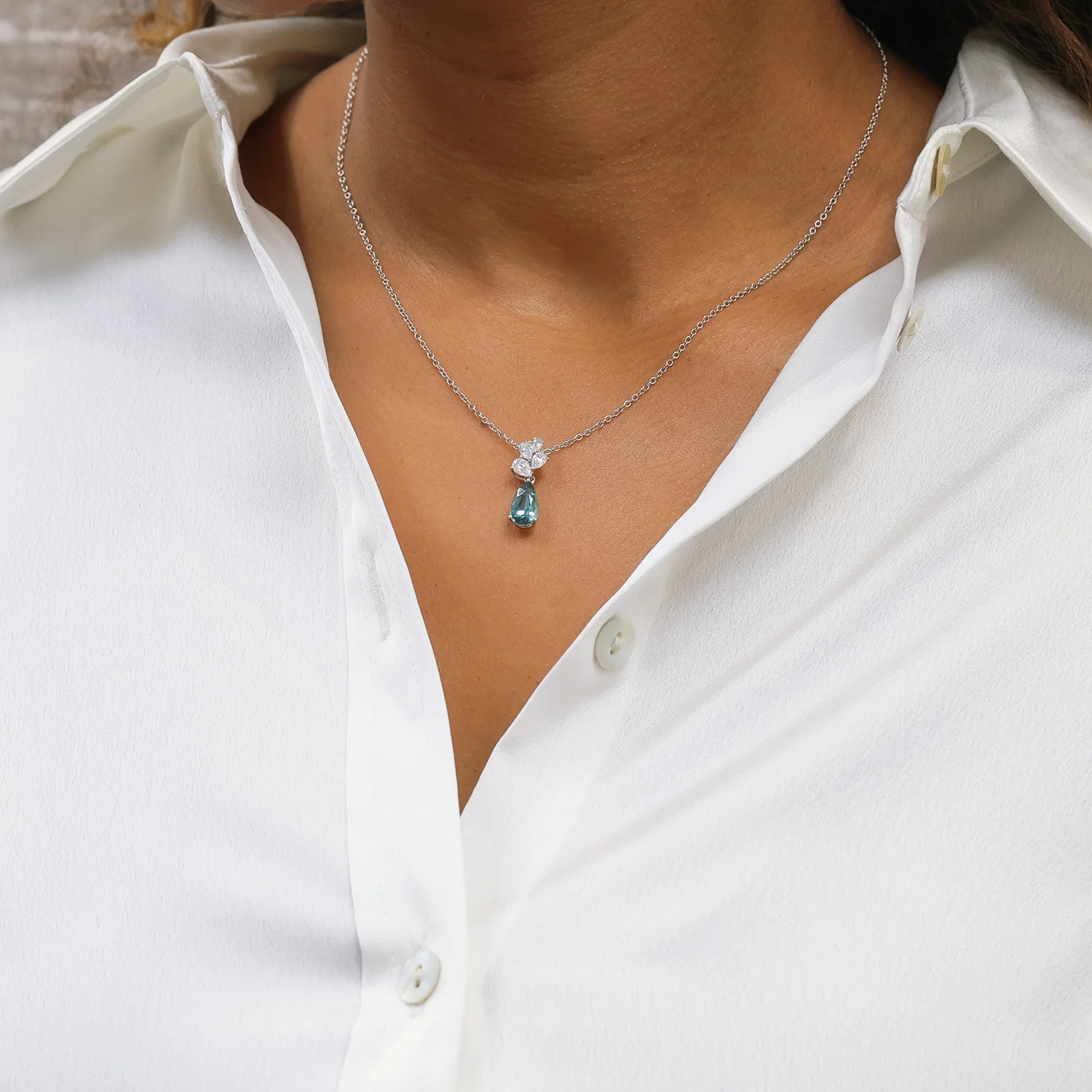18ct White Gold Pear Cut Indicolite Tourmaline And Diamond Drop Pendant - Image 3