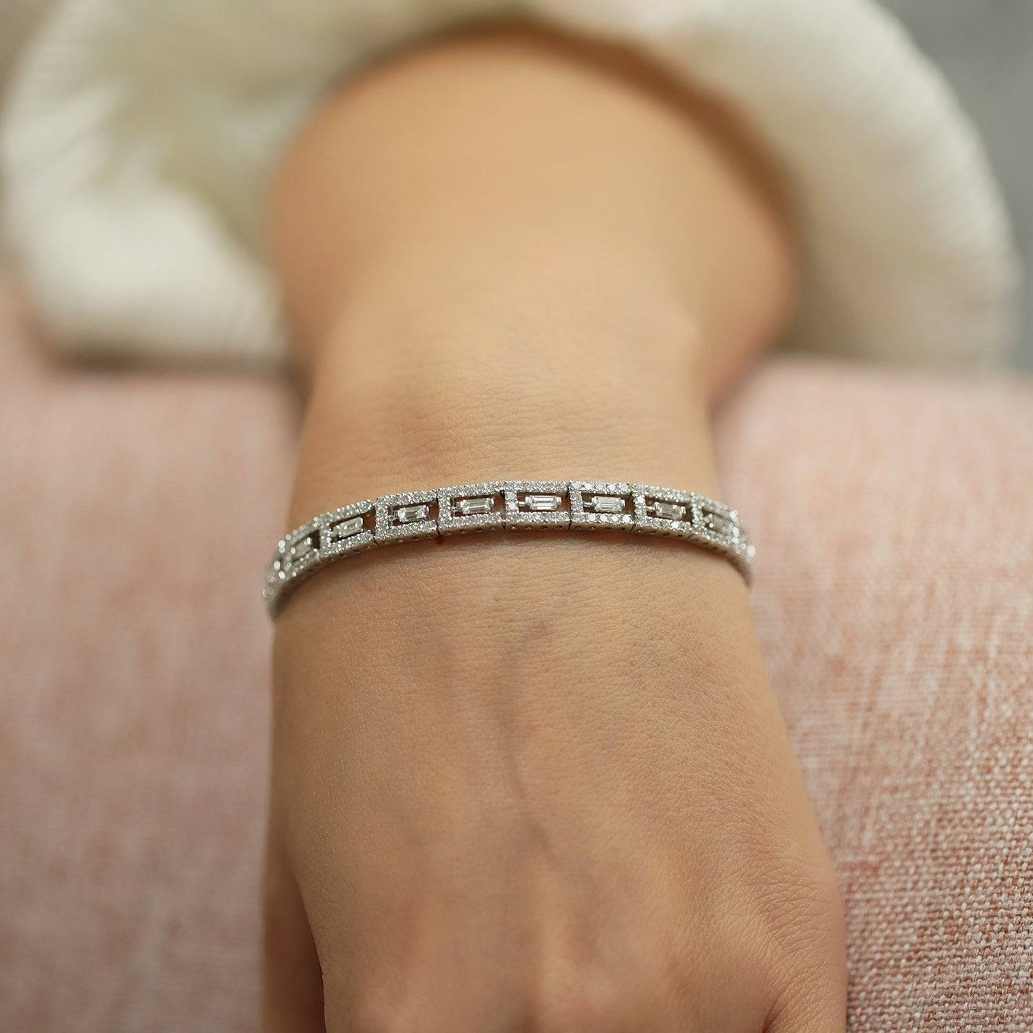 18ct White Gold Round Brilliant And Baguette Cut Diamond Act Deco Style Bracelet - Image 3