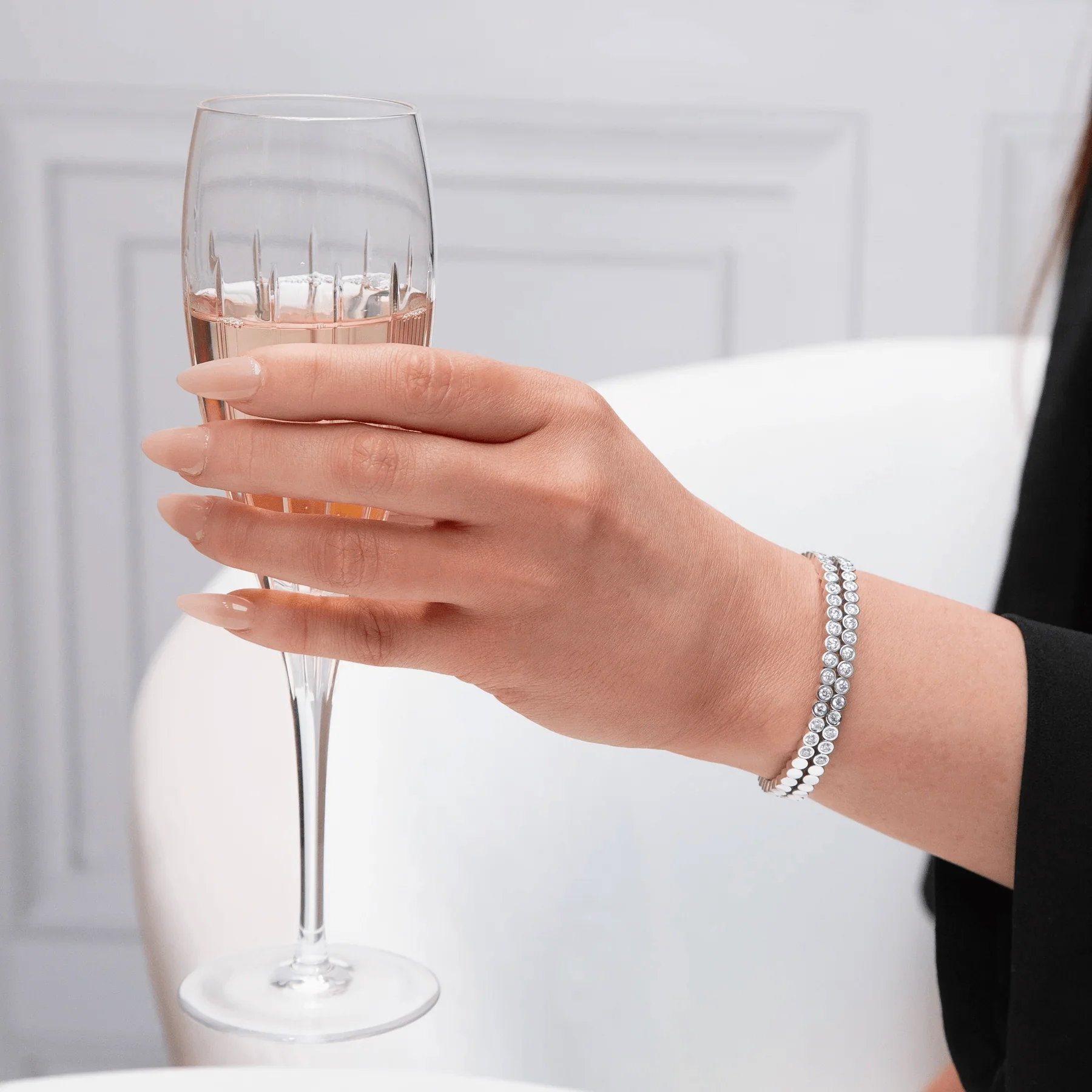 18ct White Gold Round Brilliant Cut Diamond Rub Over Wrap Bangle - Image 2