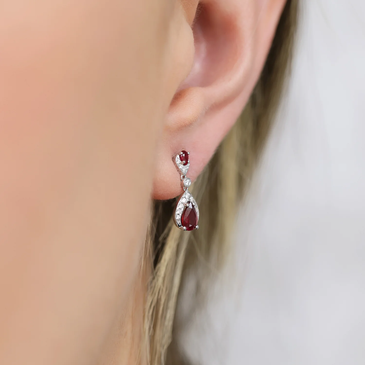 18ct White Gold Ruby And Diamond Drop Earrings - Image 3