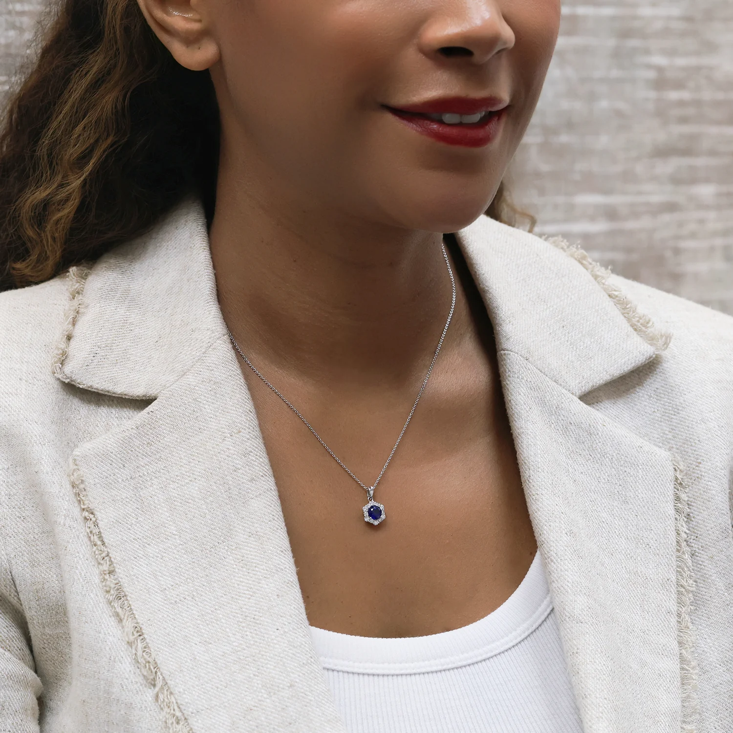18ct White Gold Sapphire And Diamond Hexagon Shaped Cluster Pendant - Image 3