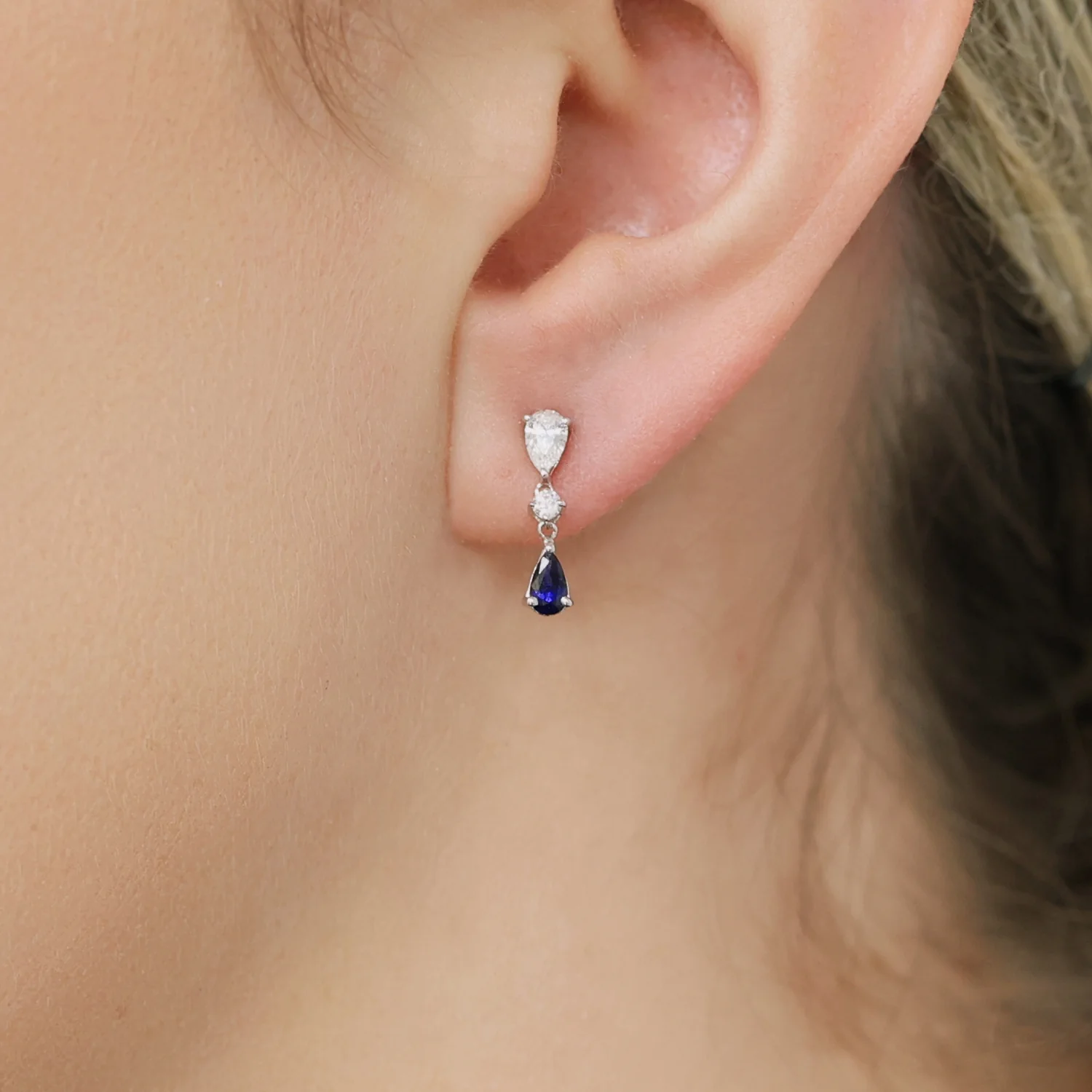 18ct White Gold Sapphire And Diamond Tear Drop Earrings - Image 3
