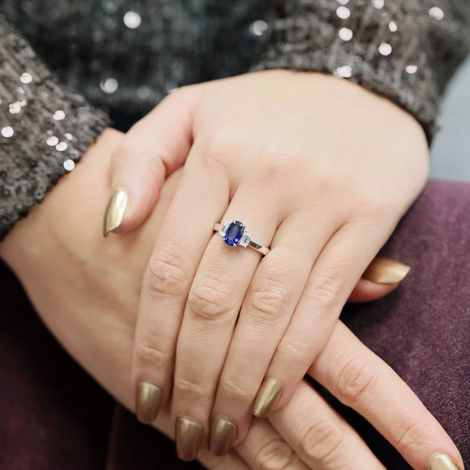 18ct White Gold Sapphire & Diamond Dress Ring - Image 3