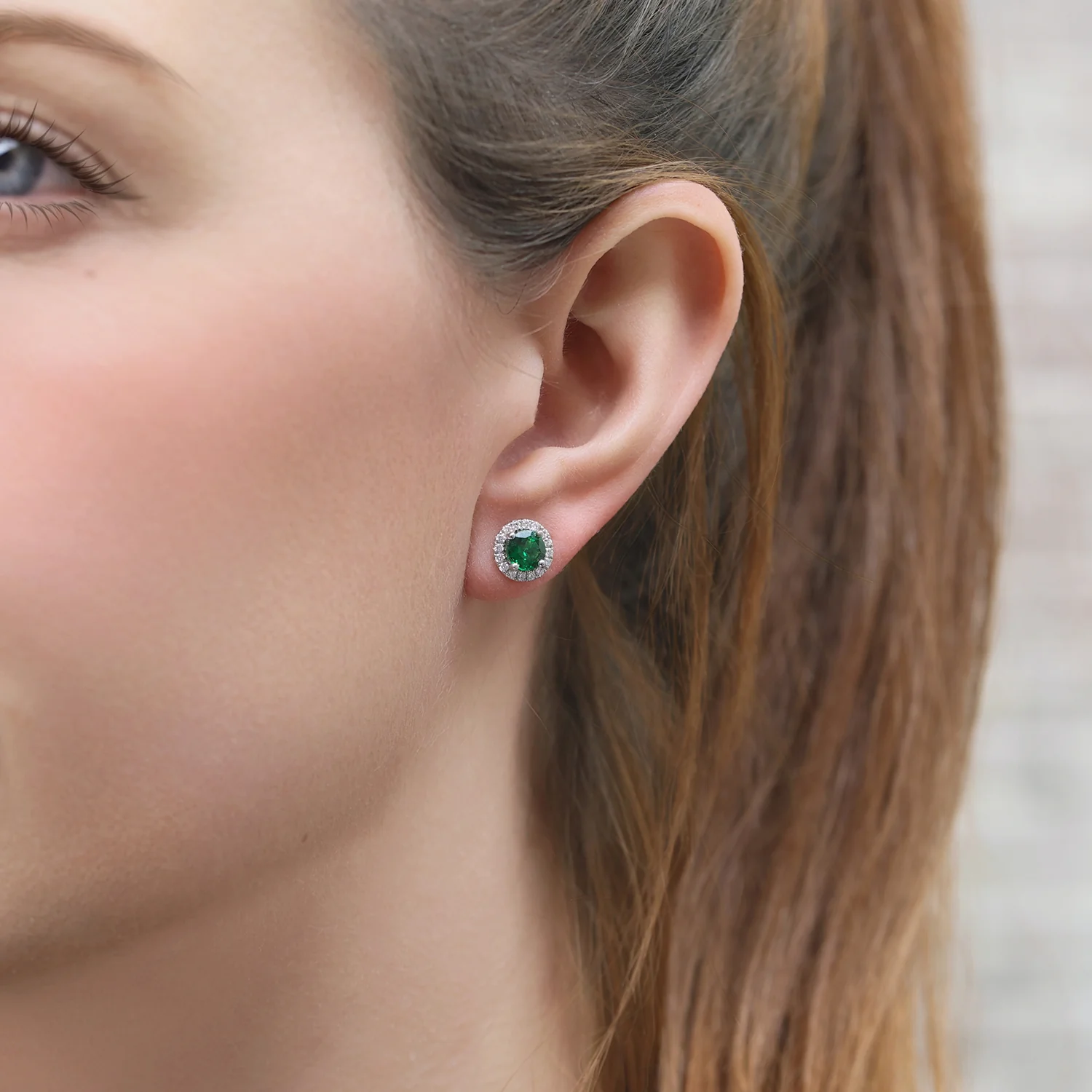 18ct White Gold Tsavorite Garnet And Diamond Round Cluster Stud Earrings - Image 2