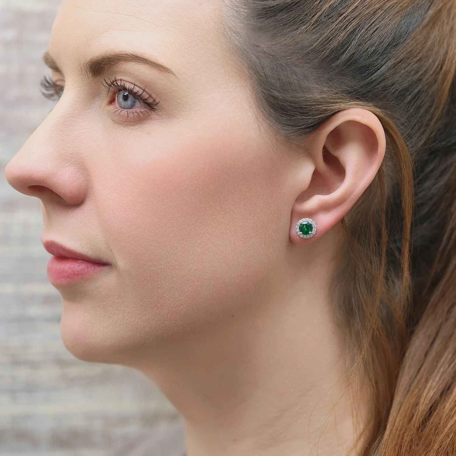 18ct White Gold Tsavorite Garnet And Diamond Round Cluster Stud Earrings - Image 3