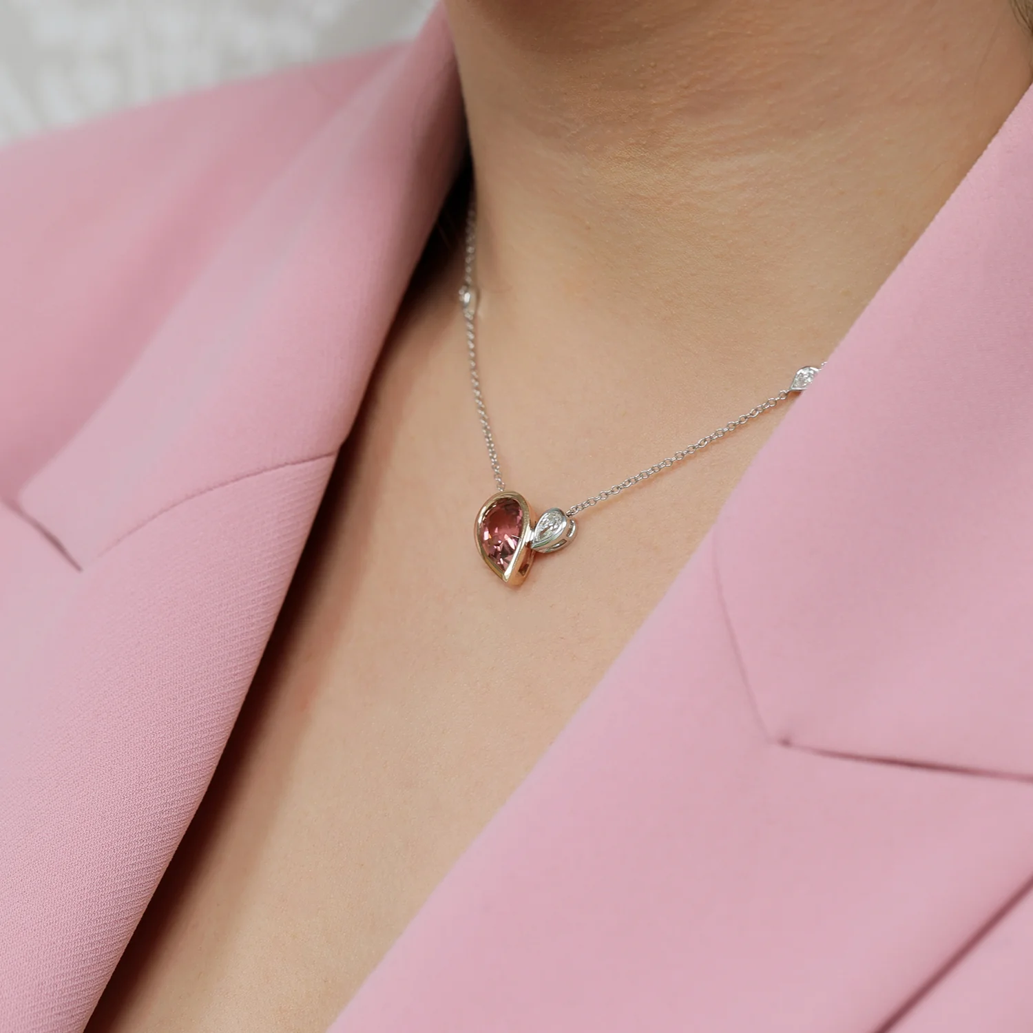 18ct White & Rose Gold Toi et Moi Pink Tourmaline & Diamond Pendant - Image 3