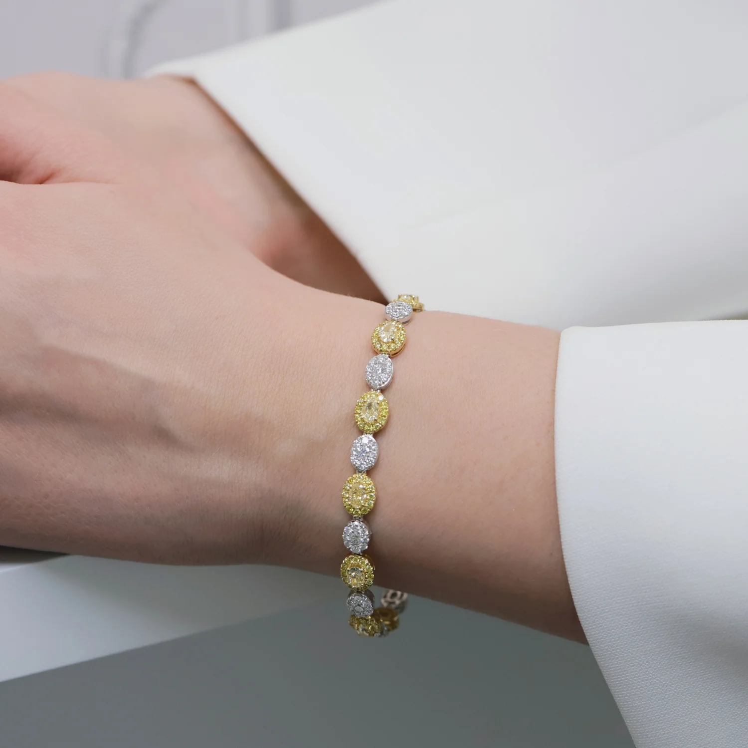 18ct Yellow And White Gold Halo Tennis Bracelet With Yellow And White Diamonds - Image 2