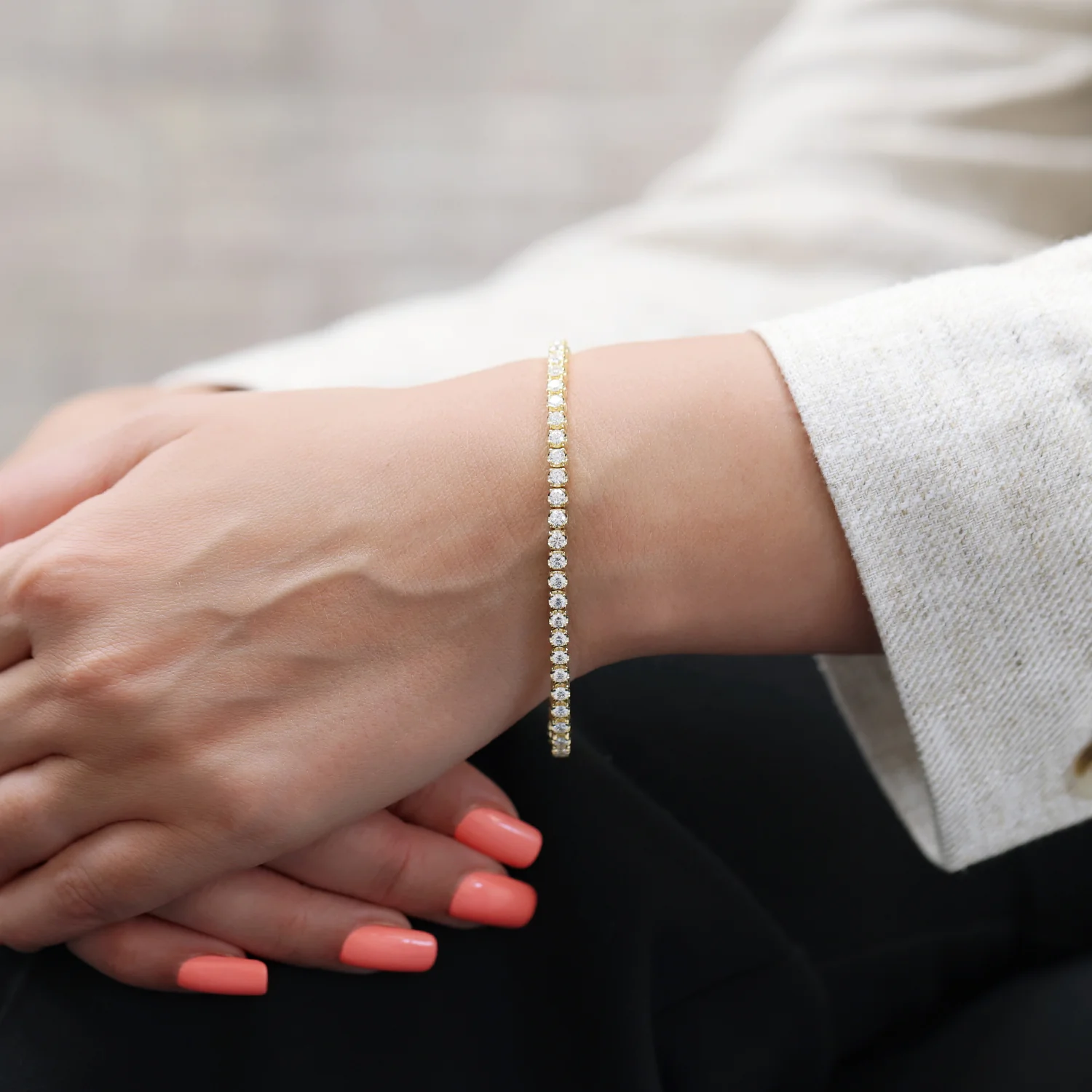18ct Yellow Gold Diamond Tennis Bracelet - Image 3