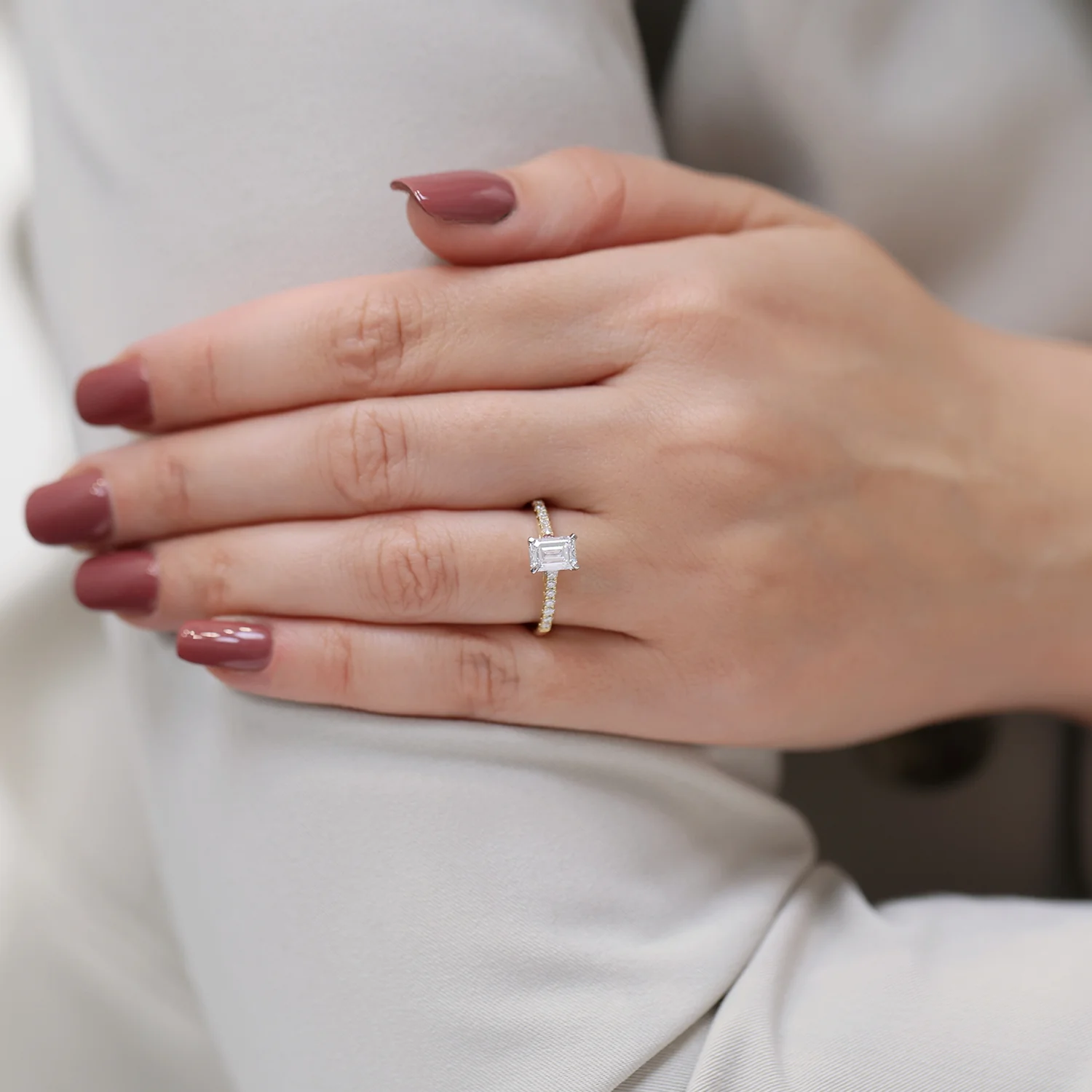 18ct Yellow Gold Emerald Cut Diamond Engagement Ring With Diamond Shoulders - Image 3