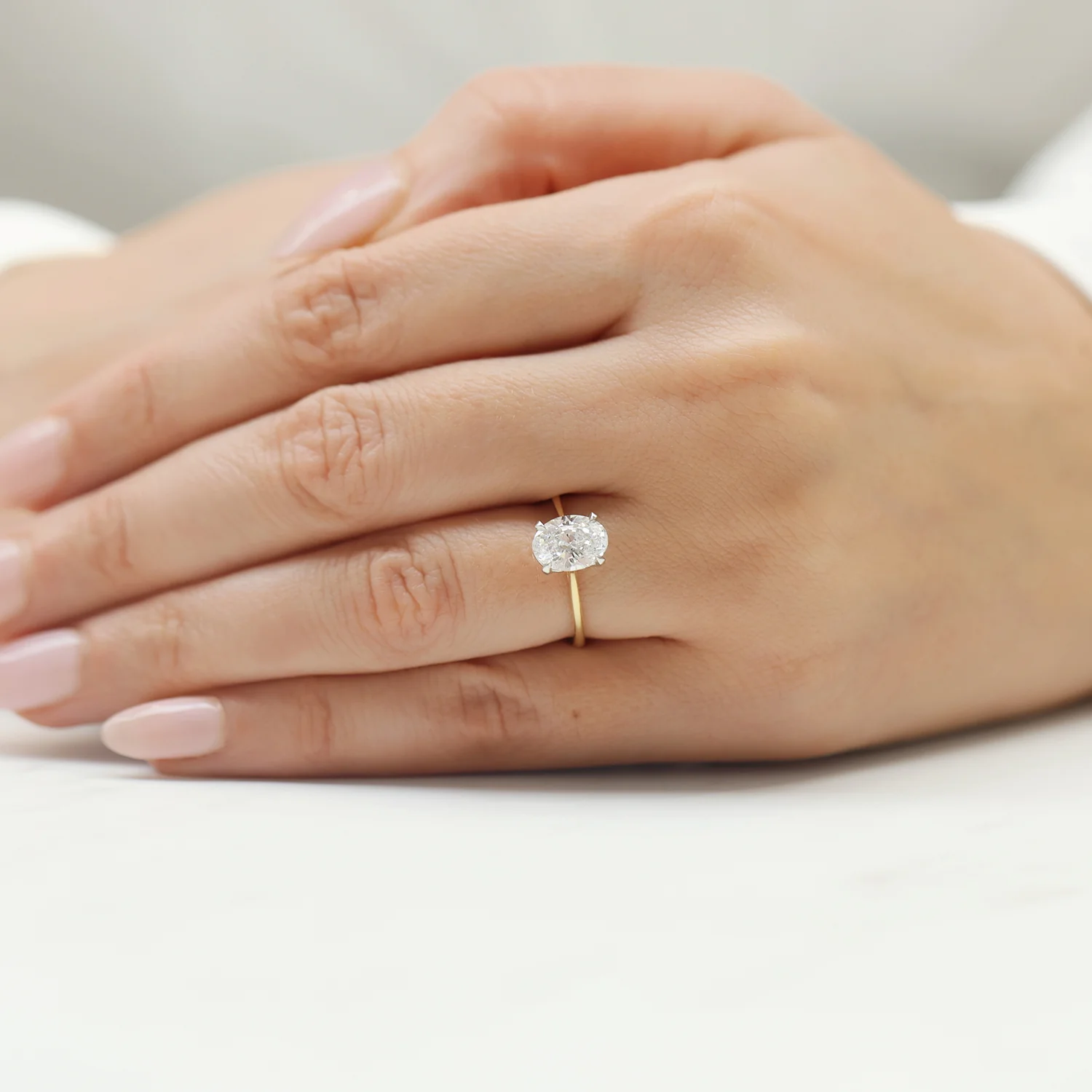 18ct Yellow Gold GIA Certified Oval Solitaire Ring - Image 5