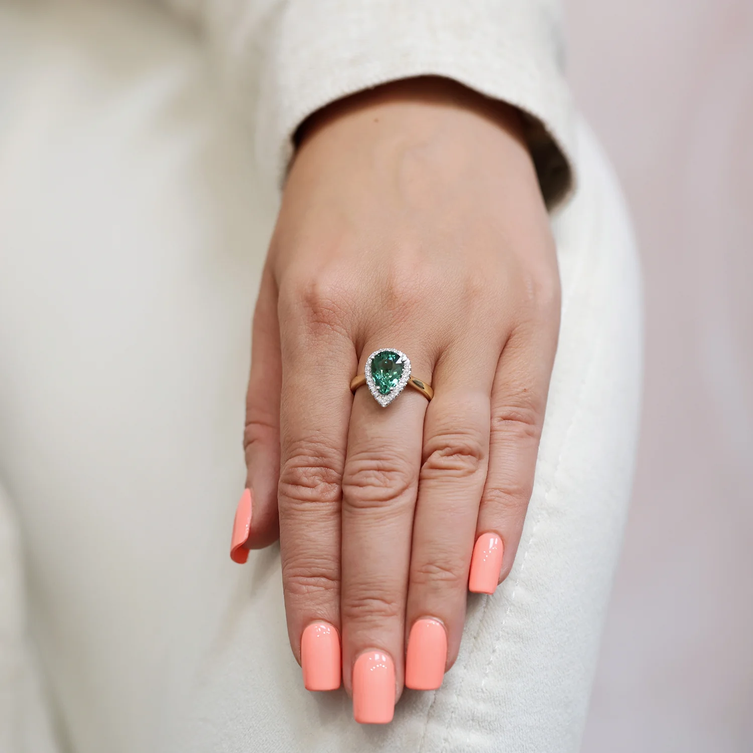 18ct Yellow Gold Green Tourmaline Diamond Halo Ring - Image 3