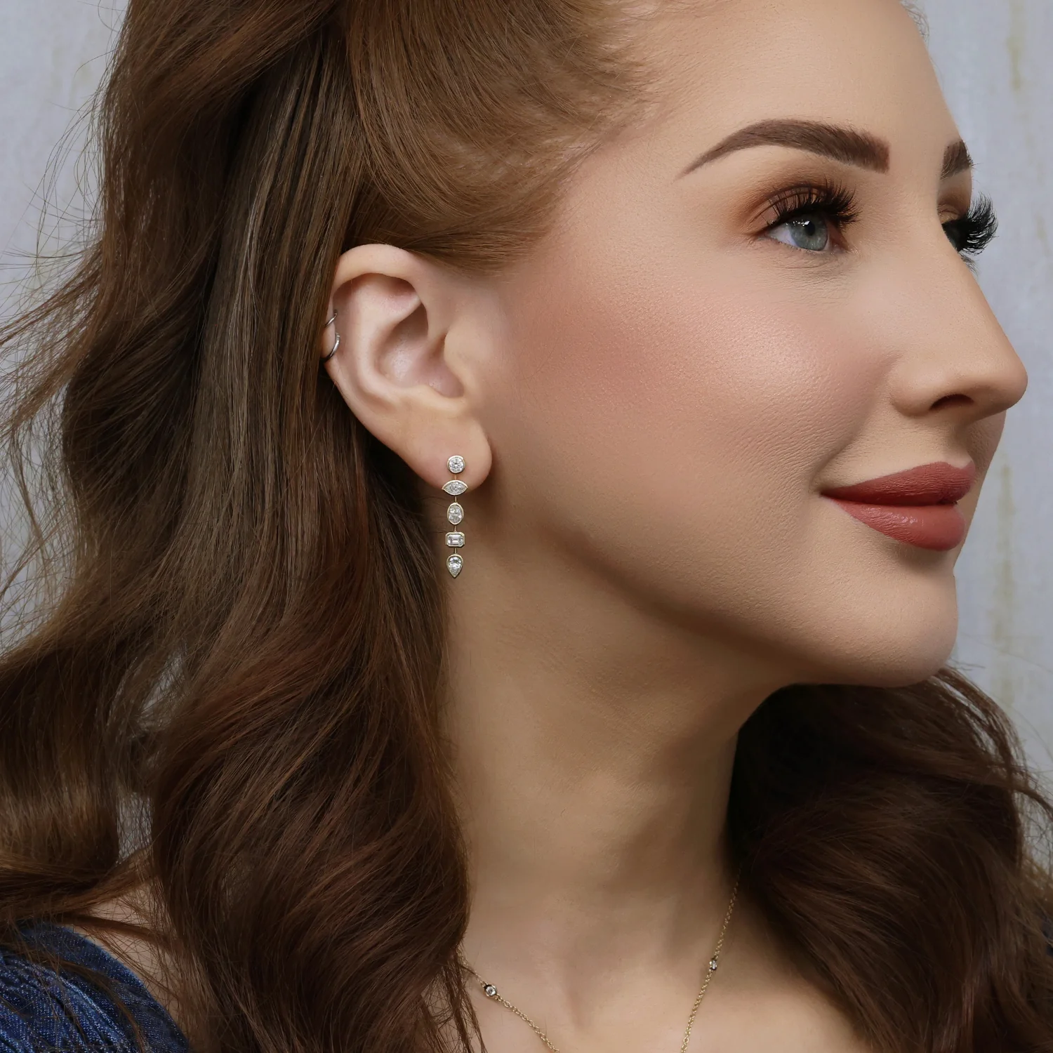 18ct Yellow Gold Mixed Cut Diamond Drop Earrings - Image 2