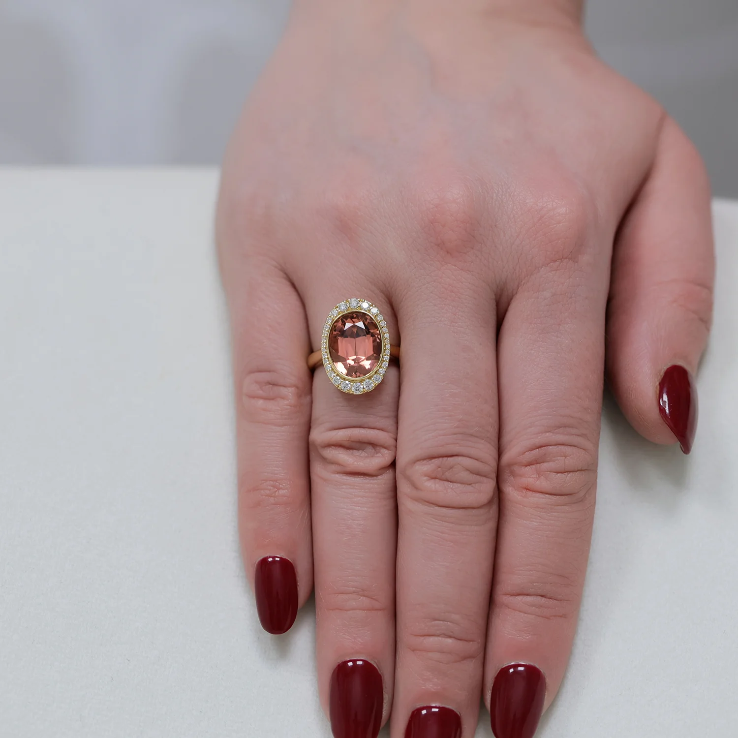 18ct Yellow Gold Peach Tourmaline And Diamond Ring - Image 3