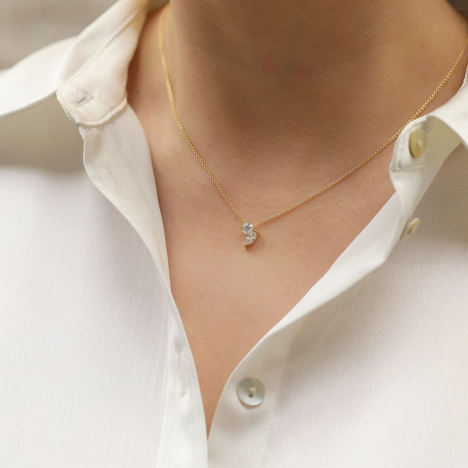 18ct Yellow Gold Round Brilliant Cut And Marquise Cut Diamond Two Stone Pendant - Image 3
