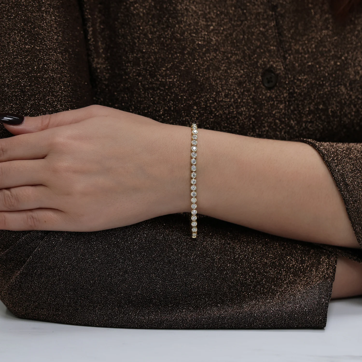 18ct Yellow Gold Round Brilliant Cut Diamond Tennis Bracelet - Image 3
