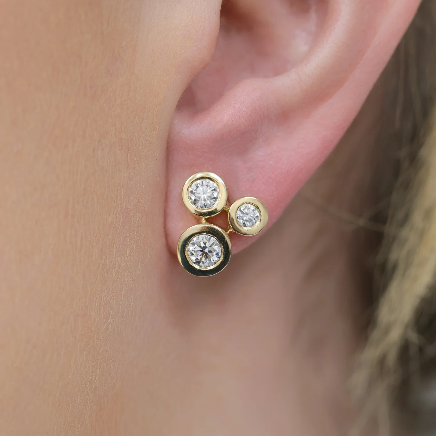 18ct Yellow Gold Round Brilliant Cut Rub Over Bubble Earrings - Image 2