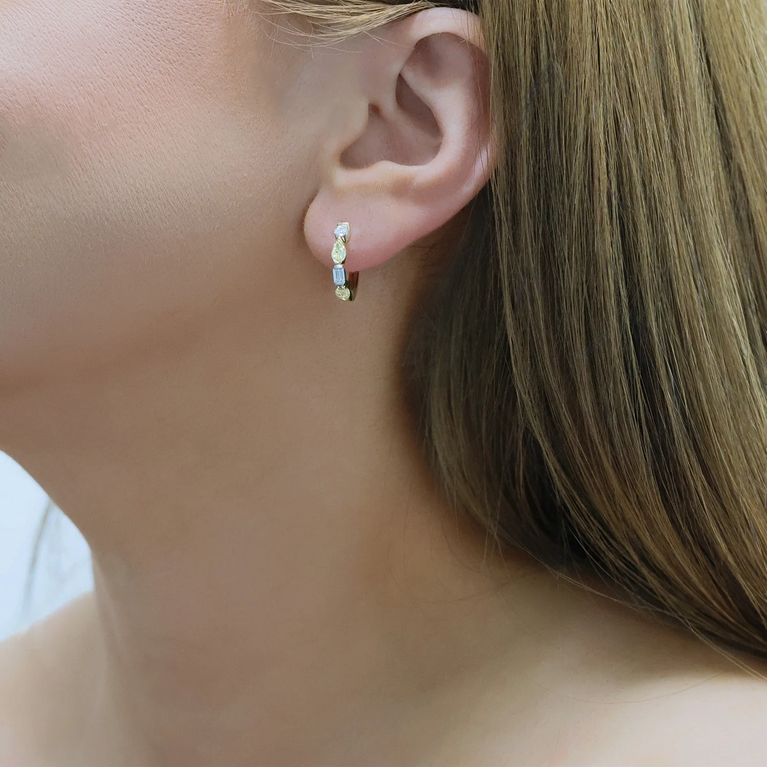 18ct Yellow Gold Yellow And White Diamond Hoop Earrings - Image 3
