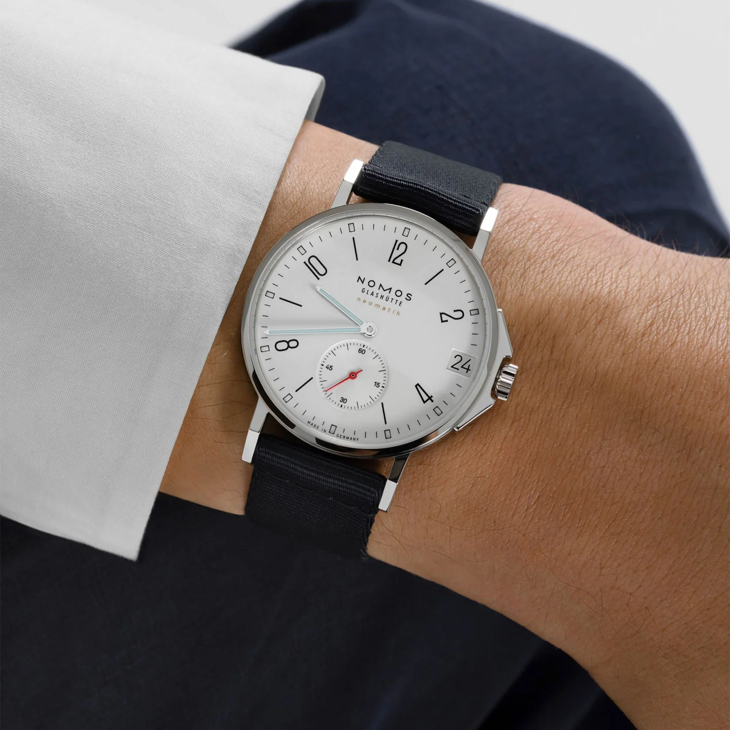 Ahoi Neomatik 38mm Date White Dial Automatic Watch - Image 8