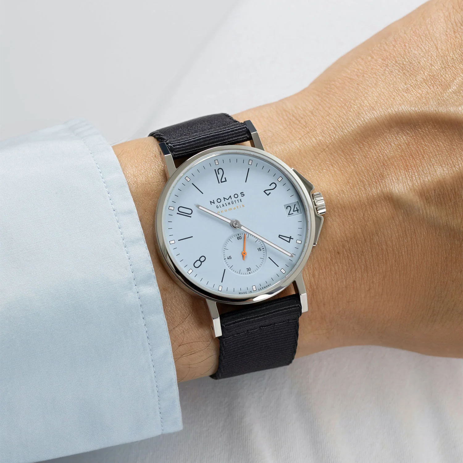 Ahoi Neomatik 38mm Date Sky Dial Automatic Watch - Image 6