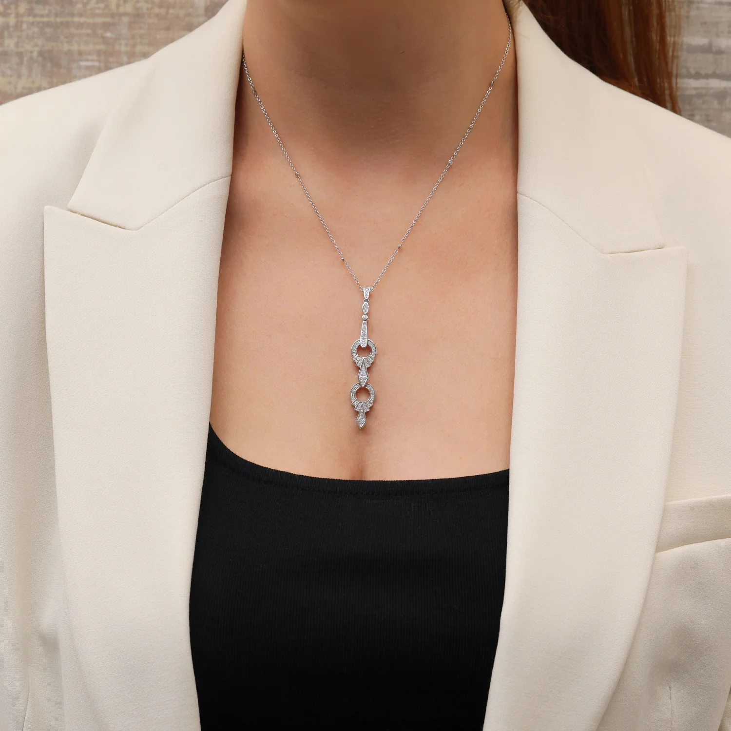 18ct White Gold Art Deco Style Diamond Pendant - Image 3