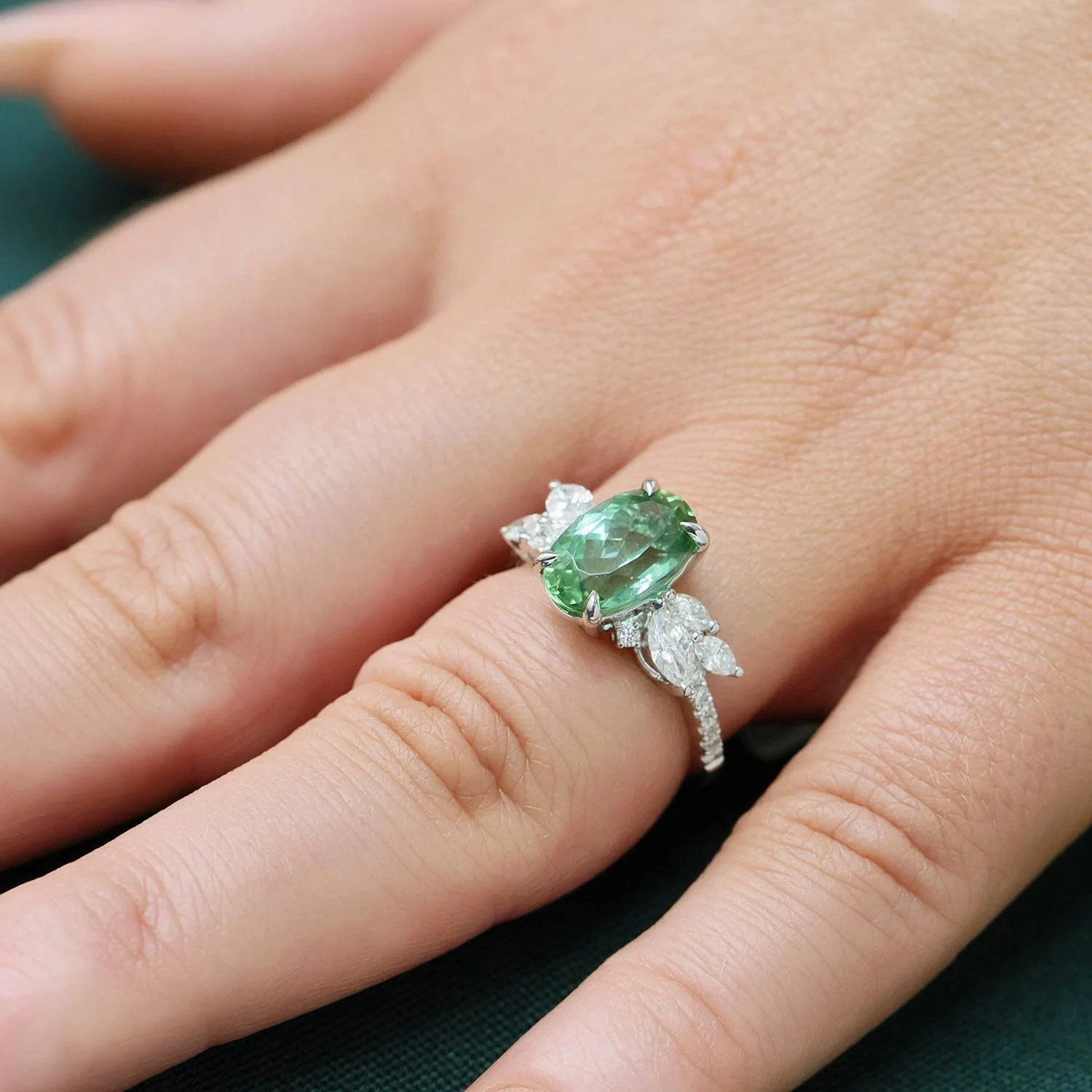 18ct White Gold Oval Green Tourmaline & Marquise Cut Diamond Cluster Ring. - Image 3