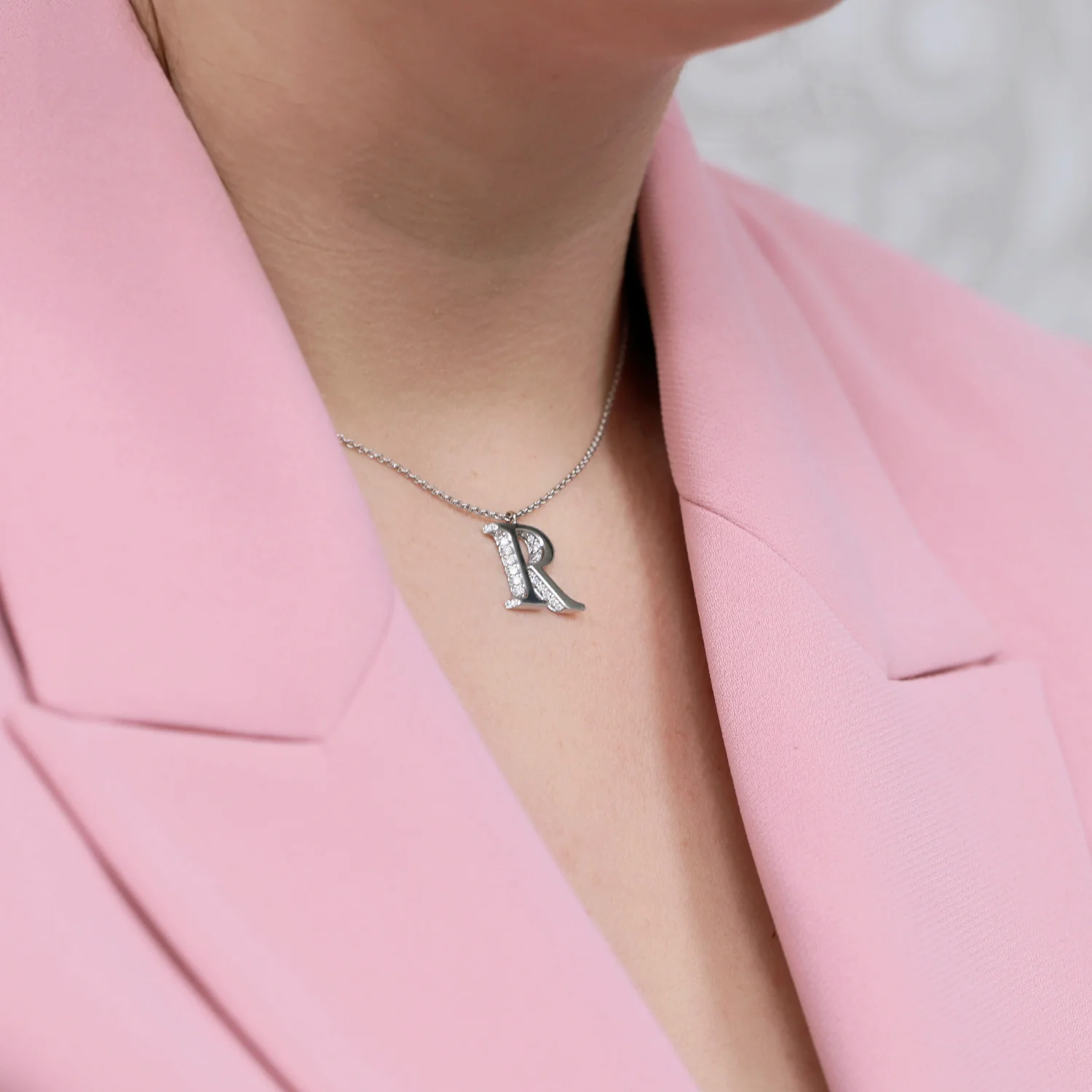 18ct White Gold Diamond Initial Pendant & Chain - Image 3