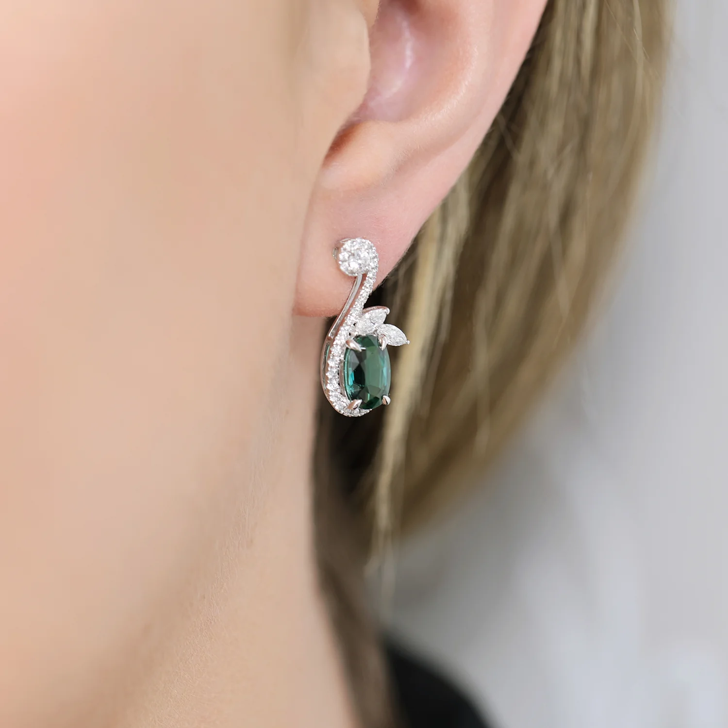 18ct White Gold Green Tourmaline And Diamond Fancy Drop Earrings - Image 3