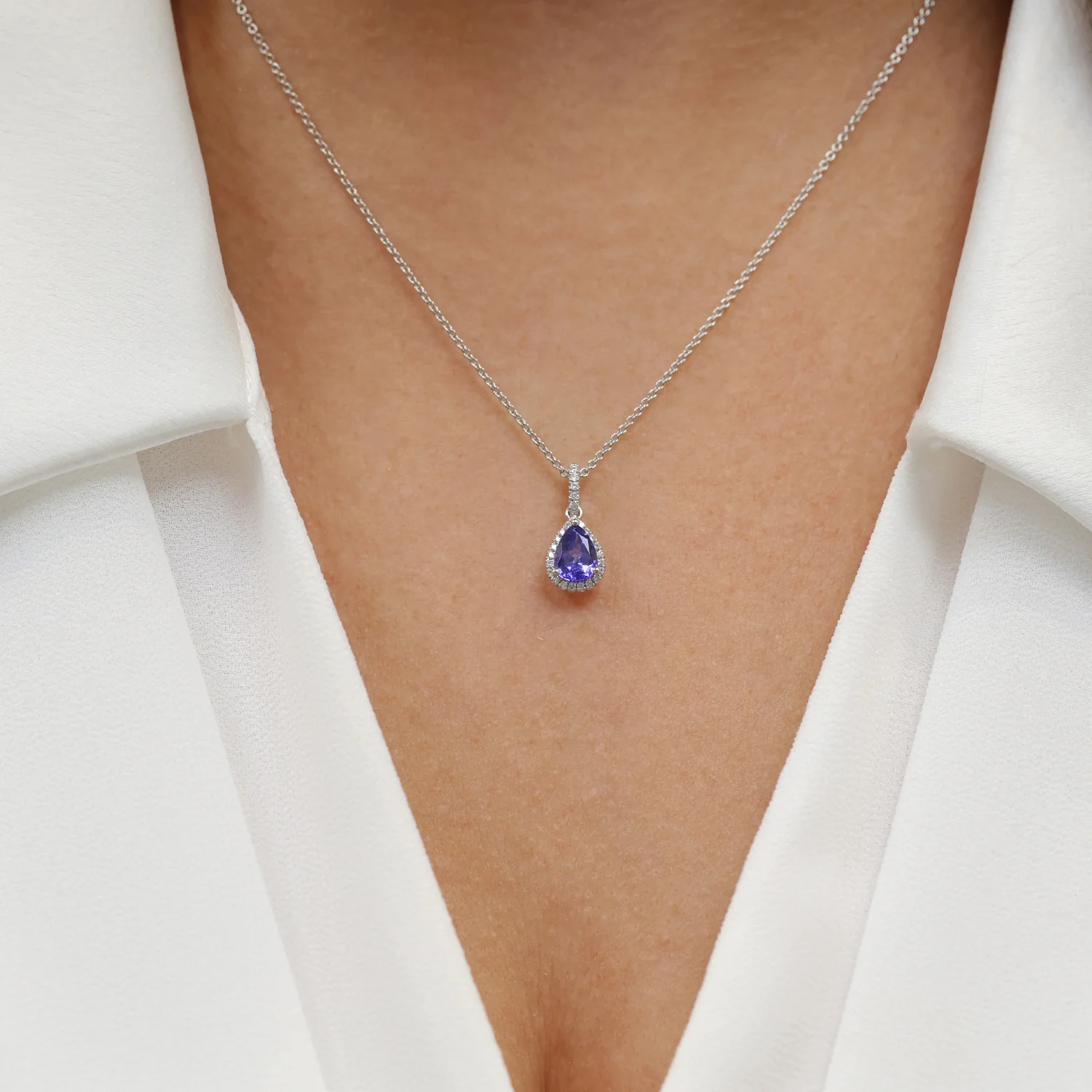 18ct White Gold Pear Shape Tanzanite And Diamond Pendant - Image 3