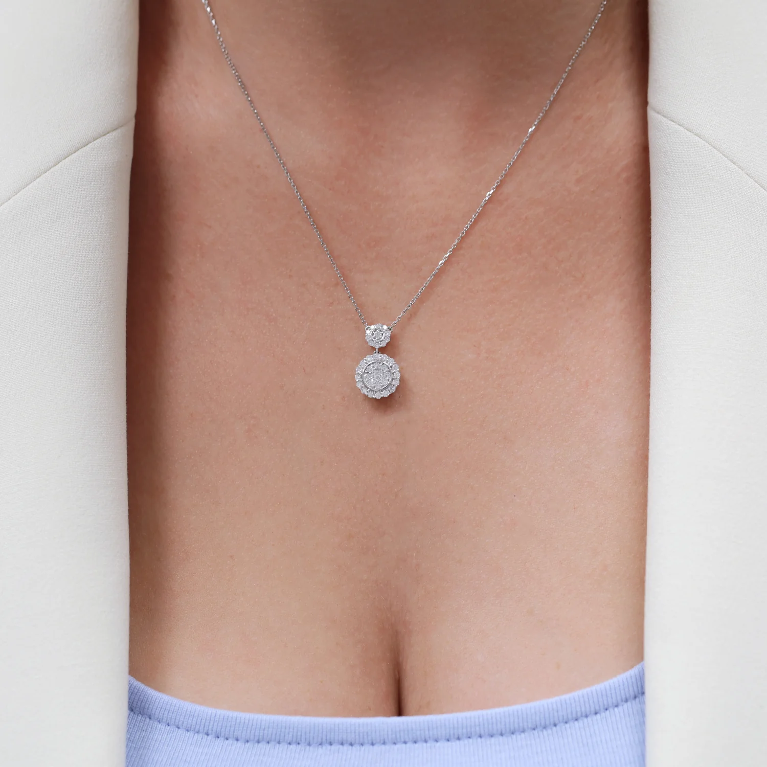 18ct White Gold Round Brilliant Diamond Pave Circle Fancy Two Drop Pendant - Image 3
