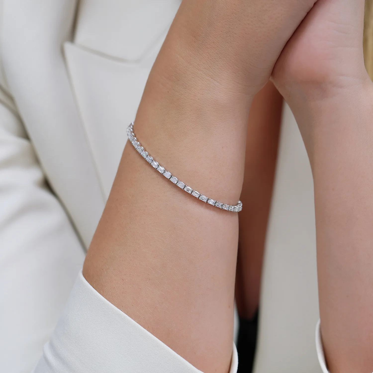 Platinum Claw Set Emerald Cut Diamond Tennis Bracelet - Image 2